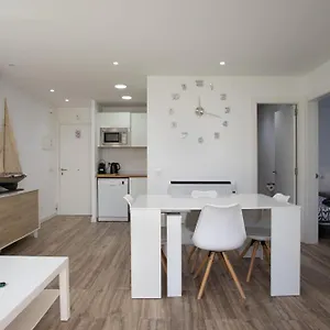  Apartamento Amb Piscina I Aparcament - Baixos Amb Jardinet
